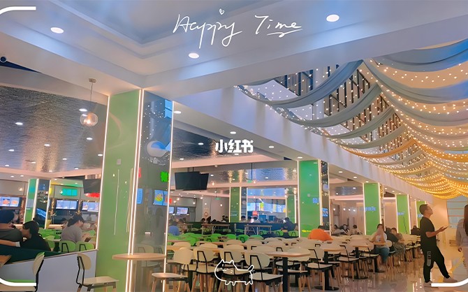 學校餐廳優美環境圖片