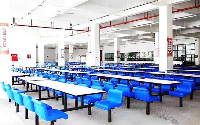 學校食堂承包中環境圖片