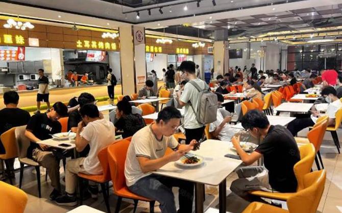 寫字樓食堂承包服務：為員工提供更健康、安全的飲食環境