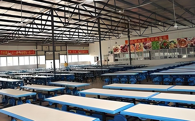 長樂食堂承包環(huán)境圖片